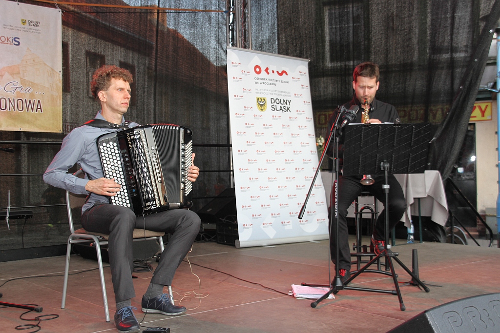 Na prochowickim rynku odbył się wspaniały koncert akordeonowy