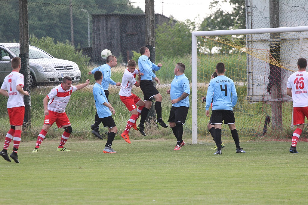 KS Winnica awansował do Klasy A. Zadecydowały rzuty karne!