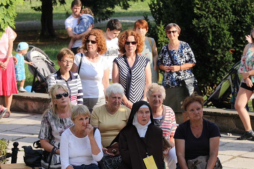Koncert uwielbienia na zakończenie ewangelizacji Legnicy