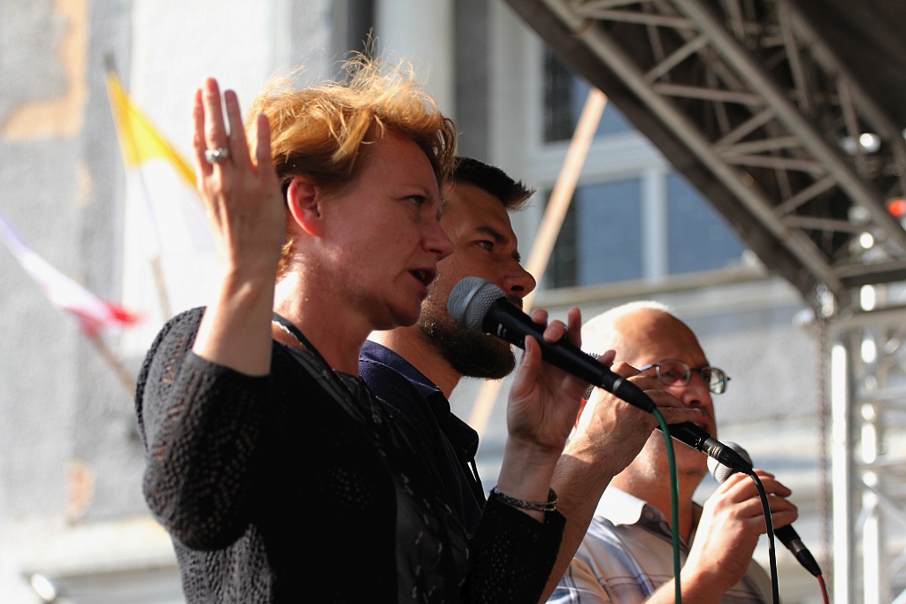 Koncert uwielbienia na zakończenie ewangelizacji Legnicy