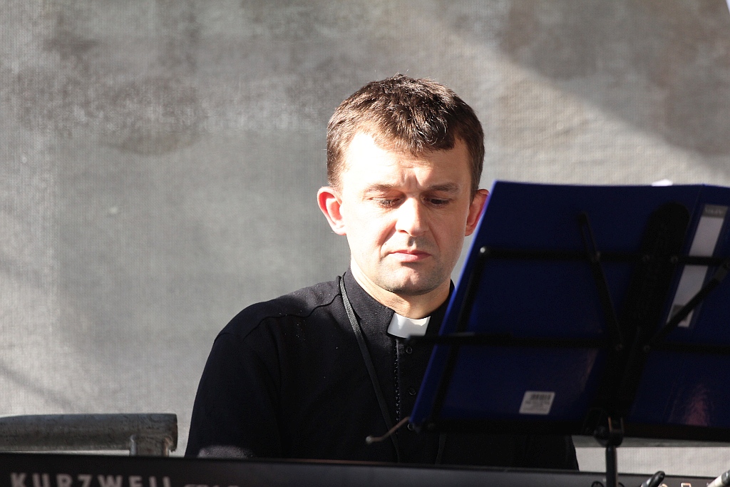 Koncert uwielbienia na zakończenie ewangelizacji Legnicy