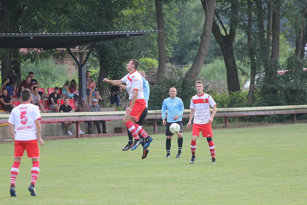 KS Winnica awansował do Klasy A. Zadecydowały rzuty karne!