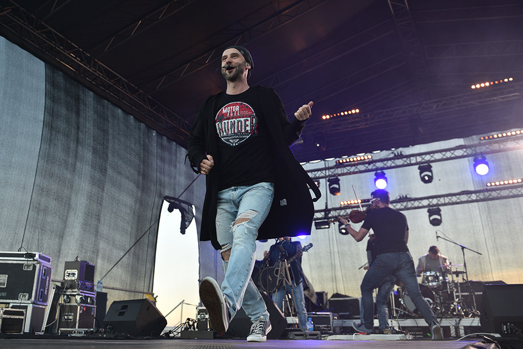 Święto Legnicy: Redlin i folkowa podróż po świecie
