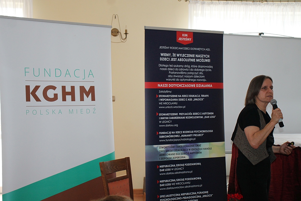 Konferencja poświęcona problematyce autyzmu odbyła się w Legnicy