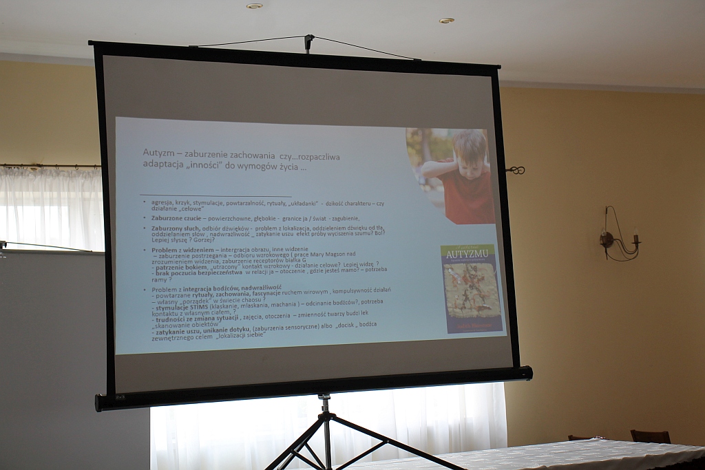 Konferencja poświęcona problematyce autyzmu odbyła się w Legnicy