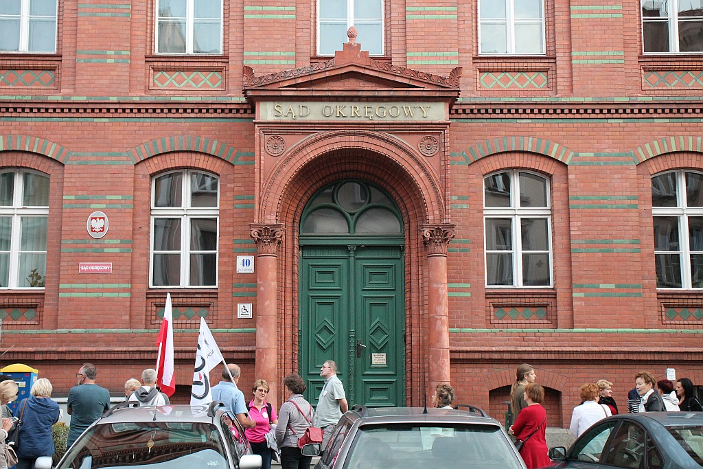 Legnicki KOD zorganizował pikietę w obronie sądów