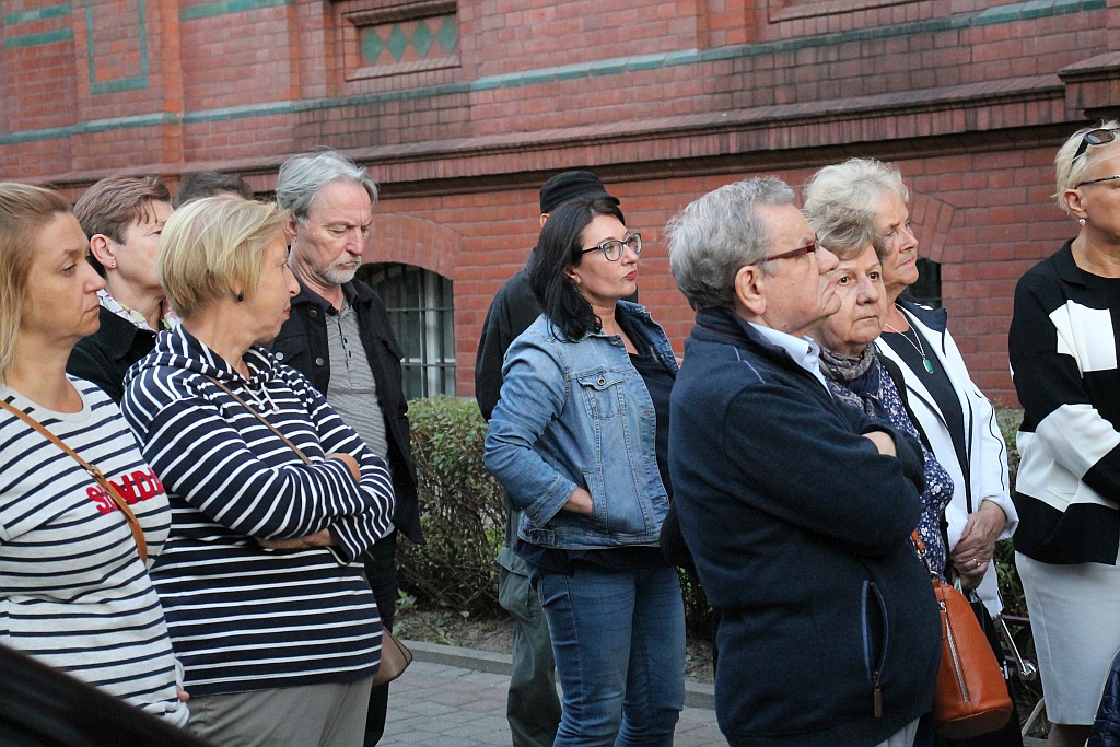 Legnicki KOD zorganizował pikietę w obronie sądów
