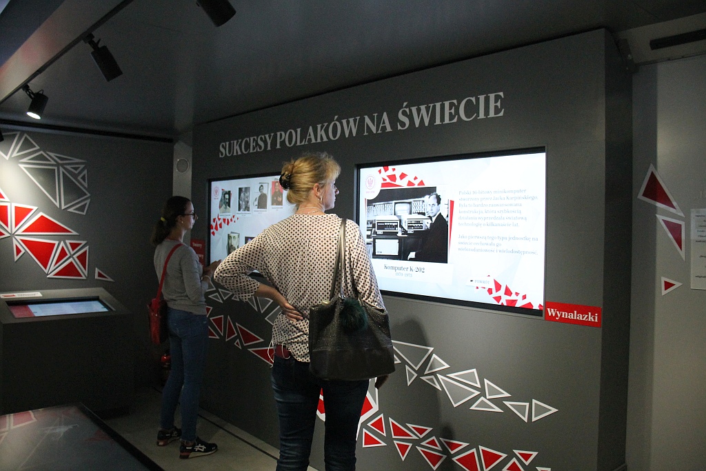 Mobilne Muzeum Stulecia Odzyskania Niepodległości jest w Legnicy