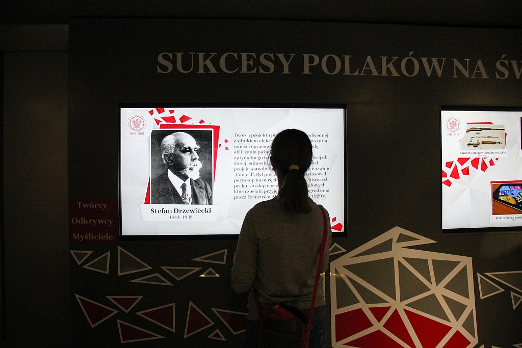 Mobilne Muzeum Stulecia Odzyskania Niepodległości jest w Legnicy