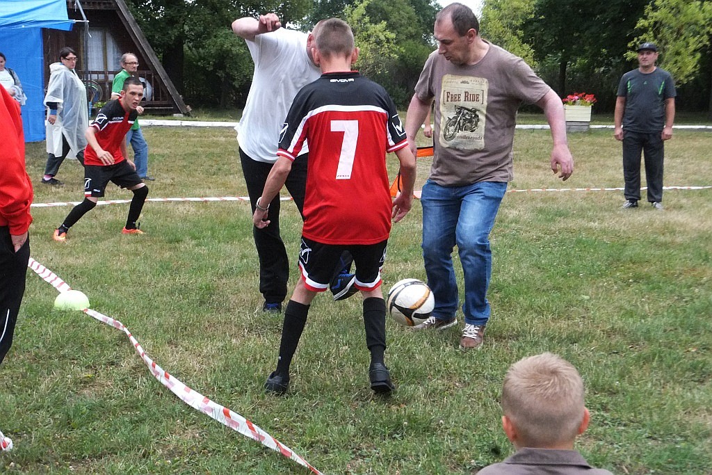 Niepełnosprawnym nawet deszcz nie przerwał dobrej zabawy
