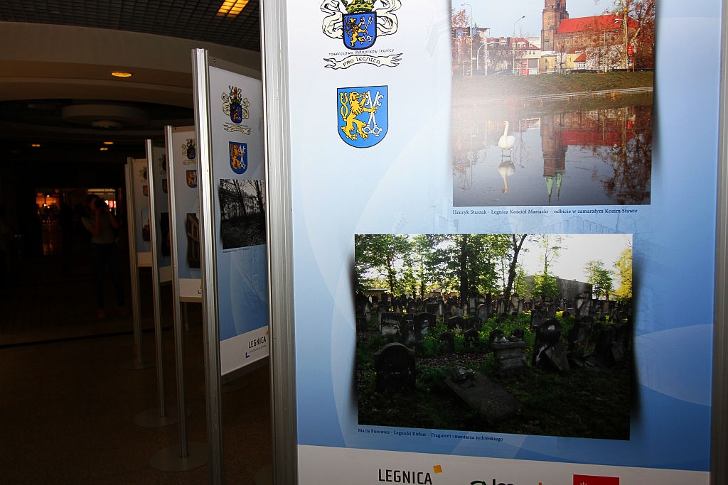 Zdjęcie Legnicy w szklanej kuli zdobyło uznanie jury