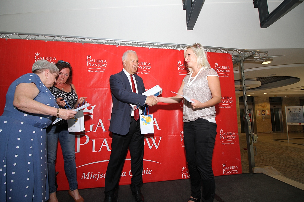 Zdjęcie Legnicy w szklanej kuli zdobyło uznanie jury