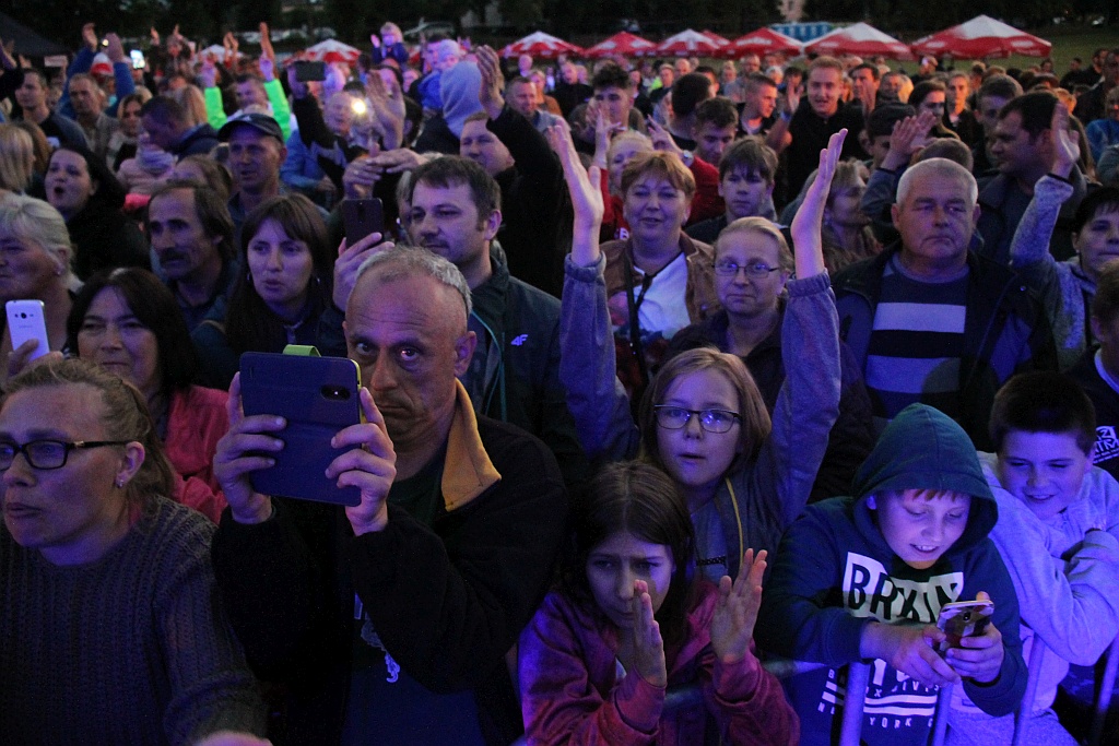 Piękni i Młodzi dali koncert na zakończenie Henrykaliów