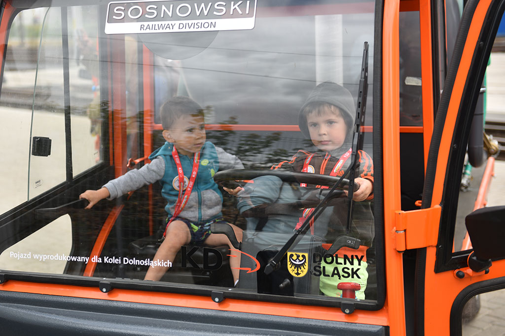 Tłumy na drugim dniu otwartym Kolei Dolnośląskich
