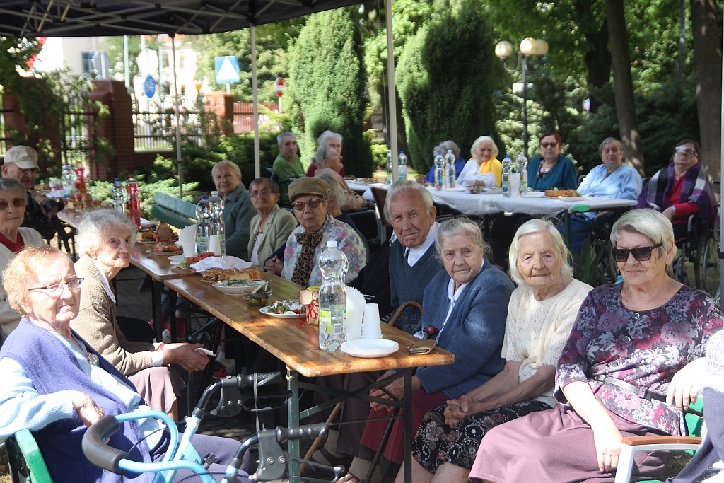 Koncert Zespołu Folklorystycznego z Kolumbii w DPS w Legnicy