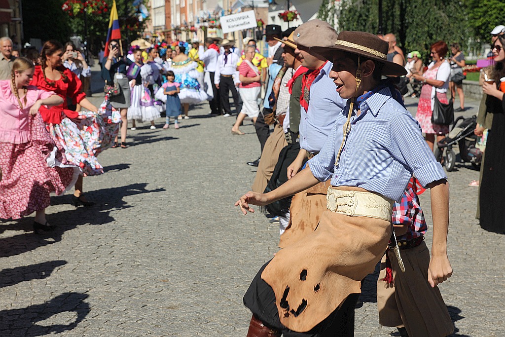 Przez Legnicę przeszedł barwny folklorystyczny korowód