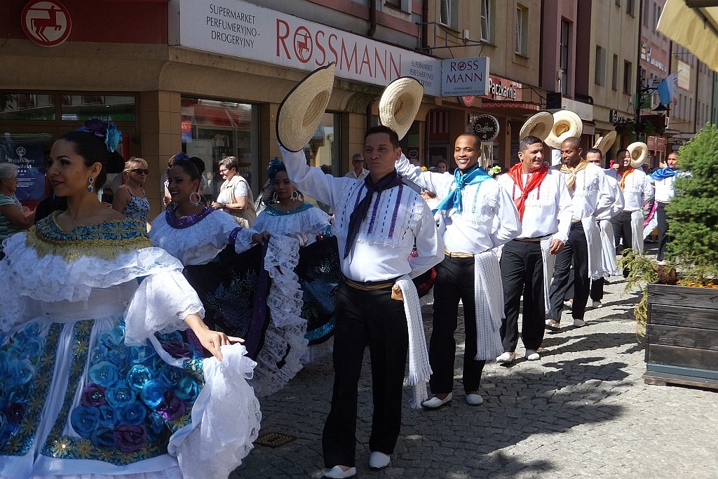 „Kyczera” - międzynarodowe święto tańca i śpiewu w Legnicy