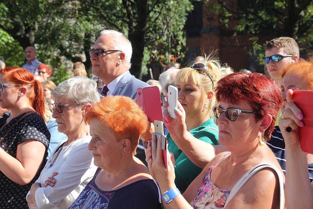 Przez Legnicę przeszedł barwny folklorystyczny korowód