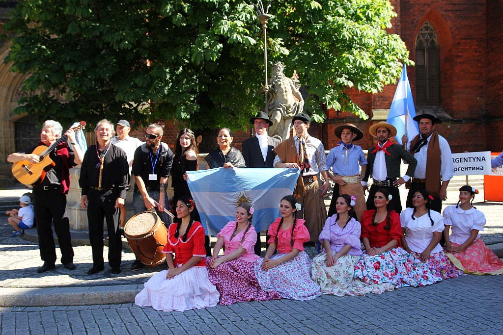 Przez Legnicę przeszedł barwny folklorystyczny korowód