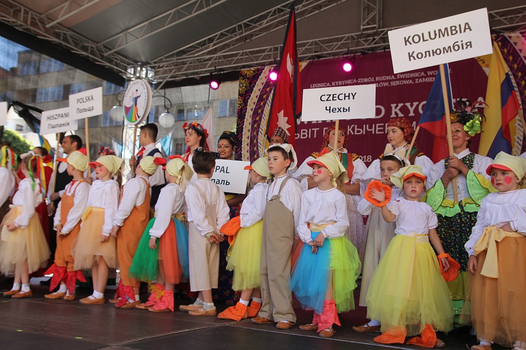 Przez Legnicę przeszedł barwny folklorystyczny korowód