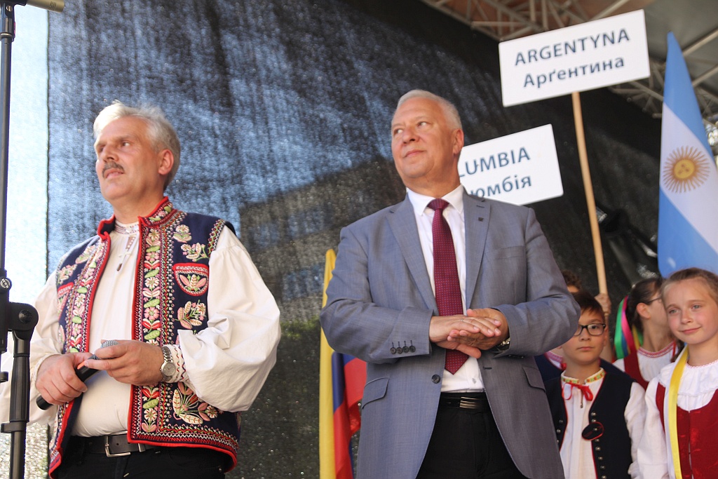 Przez Legnicę przeszedł barwny folklorystyczny korowód