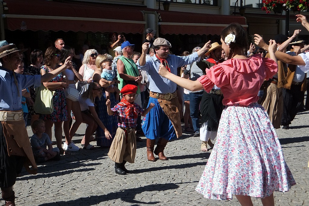 „Kyczera” - międzynarodowe święto tańca i śpiewu w Legnicy