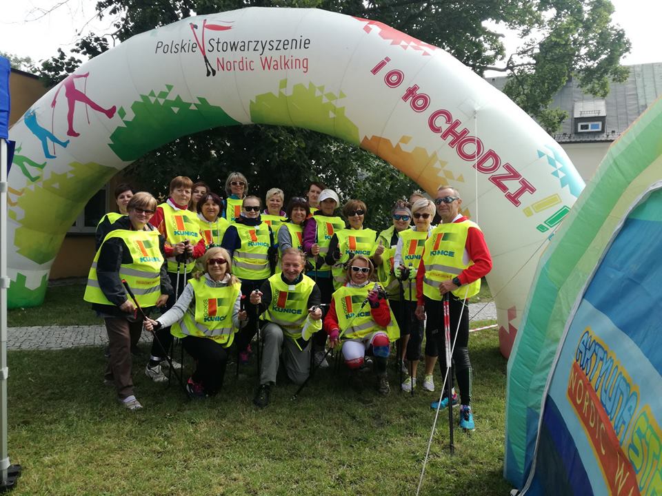 Drapiki i Pasjonaci Nordic Walking zatańczyli ze Śląskiem