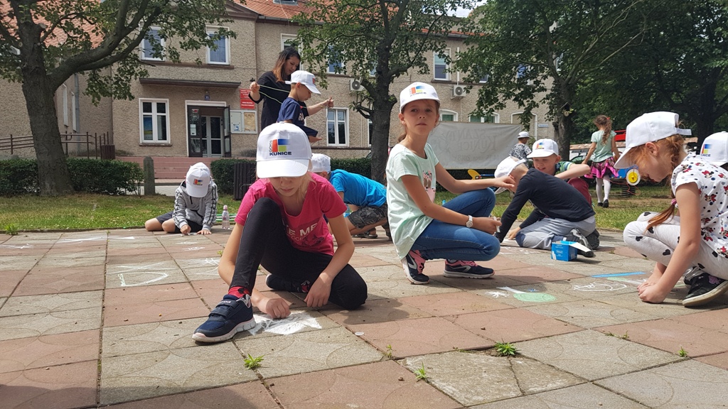 Półkoloniści z Gminy Kunice odpoczywają na wakacjach