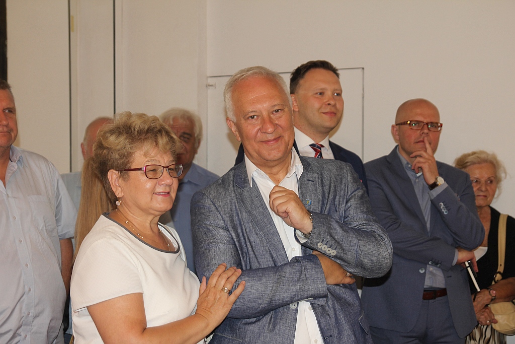 Białe na białym – wernisaż polskiego francuskiego artysty
