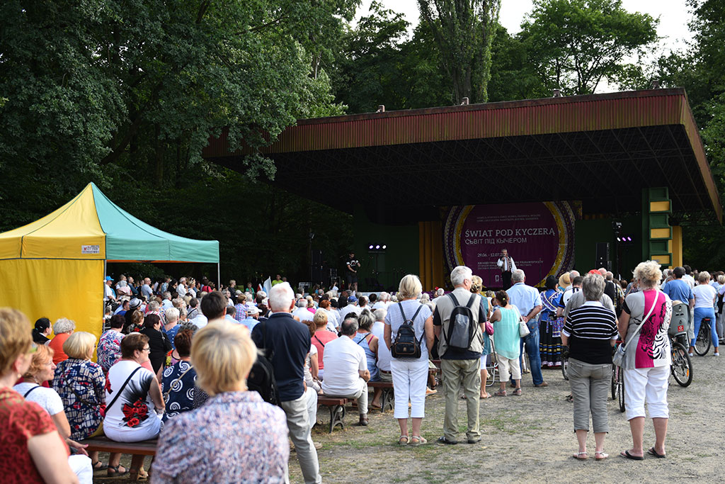 Barwny, międzynarodowy koncert w parkowym amfiteatrze