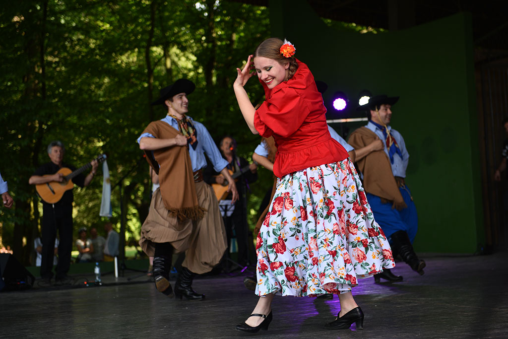 Barwny, międzynarodowy koncert w parkowym amfiteatrze