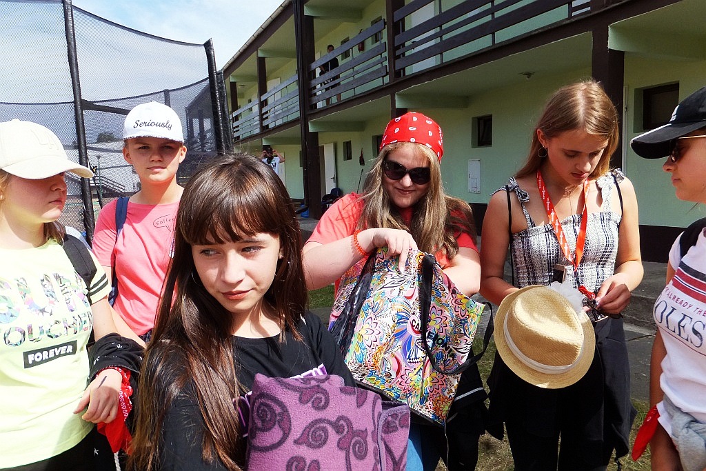 Nie narzekają na nudę uczestnicy obozu letniego w Dźwirzynie
