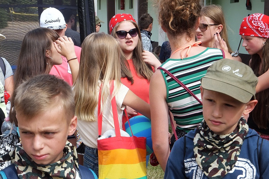 Nie narzekają na nudę uczestnicy obozu letniego w Dźwirzynie