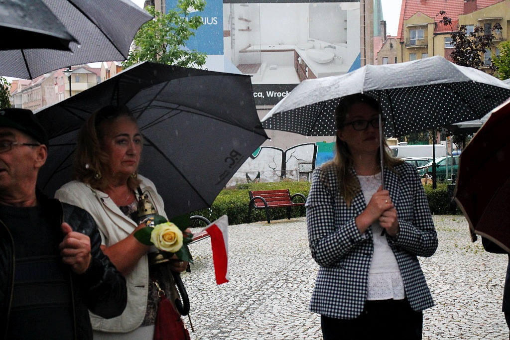 75. rocznica rzezi wołyńskiej. Uroczystość na pl. Sybiraków