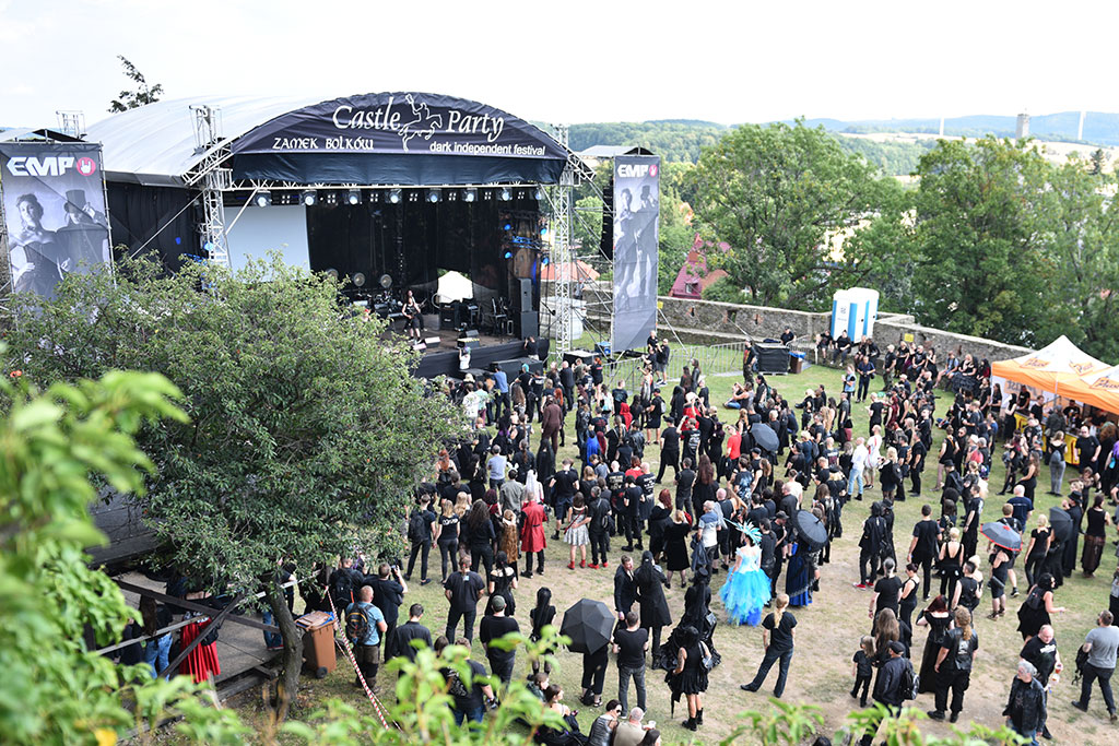 Trwa święto miłośników muzyki gotyckiej Castle Party