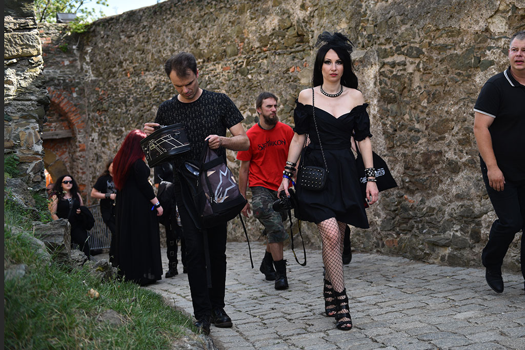 Trwa święto miłośników muzyki gotyckiej Castle Party