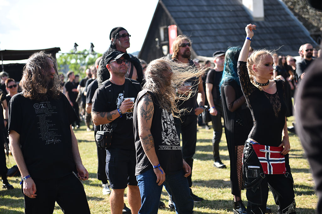 Trwa święto miłośników muzyki gotyckiej Castle Party