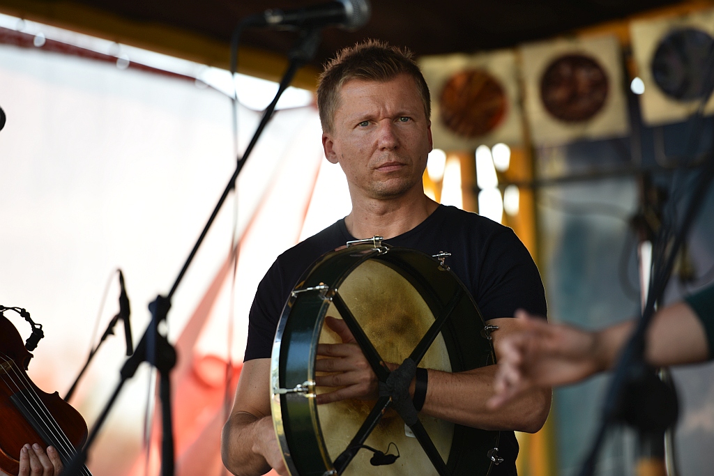 W muzycznej krainie celtyckiej muzyki folkowej z Sąsiadami