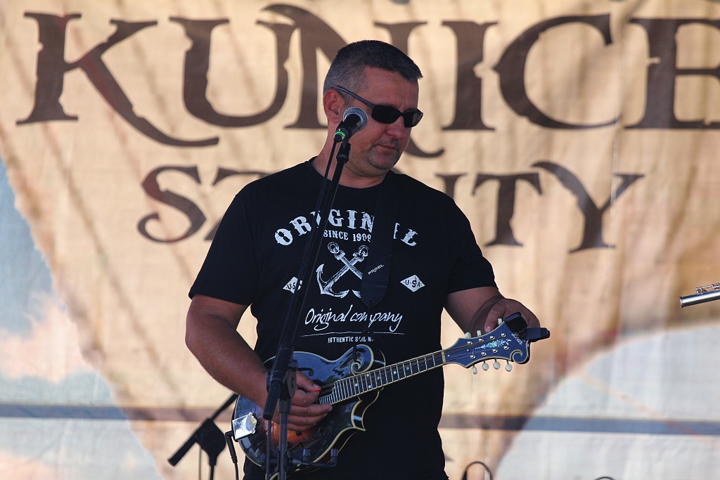 Old Marinnes. Od folk – rocka do prawdziwej szanty