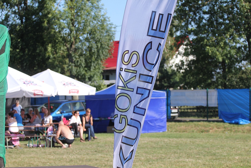 Sześciu uczestników konkursu piosenki SZANTY KUNICE
