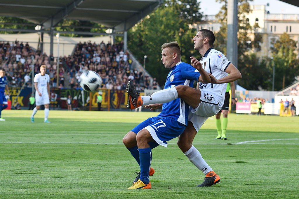 Historyczne zwycięstwo piłkarzy Miedzi Legnica w ekstraklasie