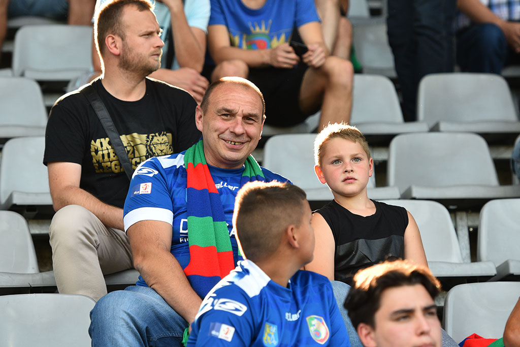 Mecz Miedzi z Pogonią obejrzał komplet widzów. Brawo kibice!