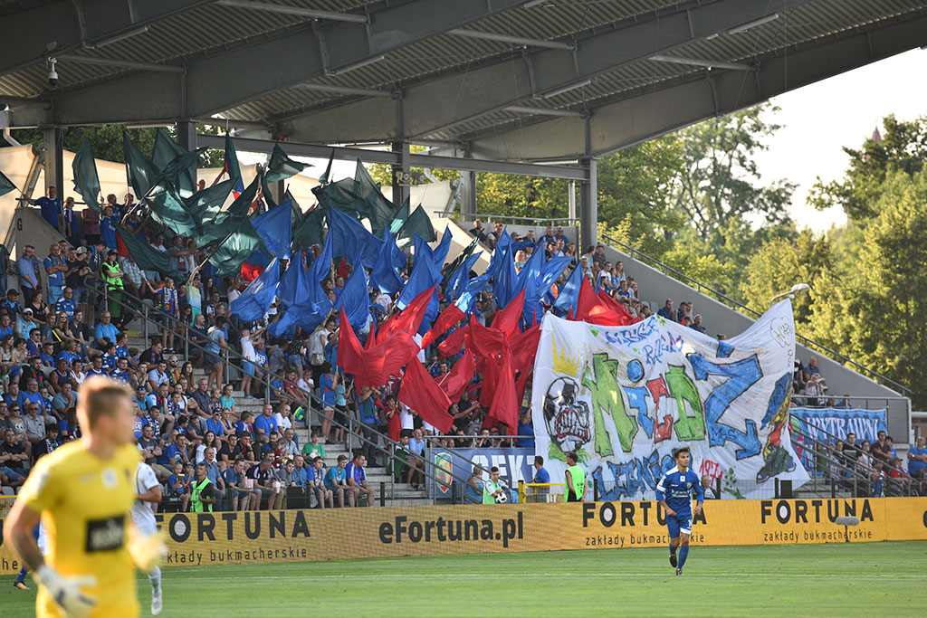Historyczne zwycięstwo piłkarzy Miedzi Legnica w ekstraklasie