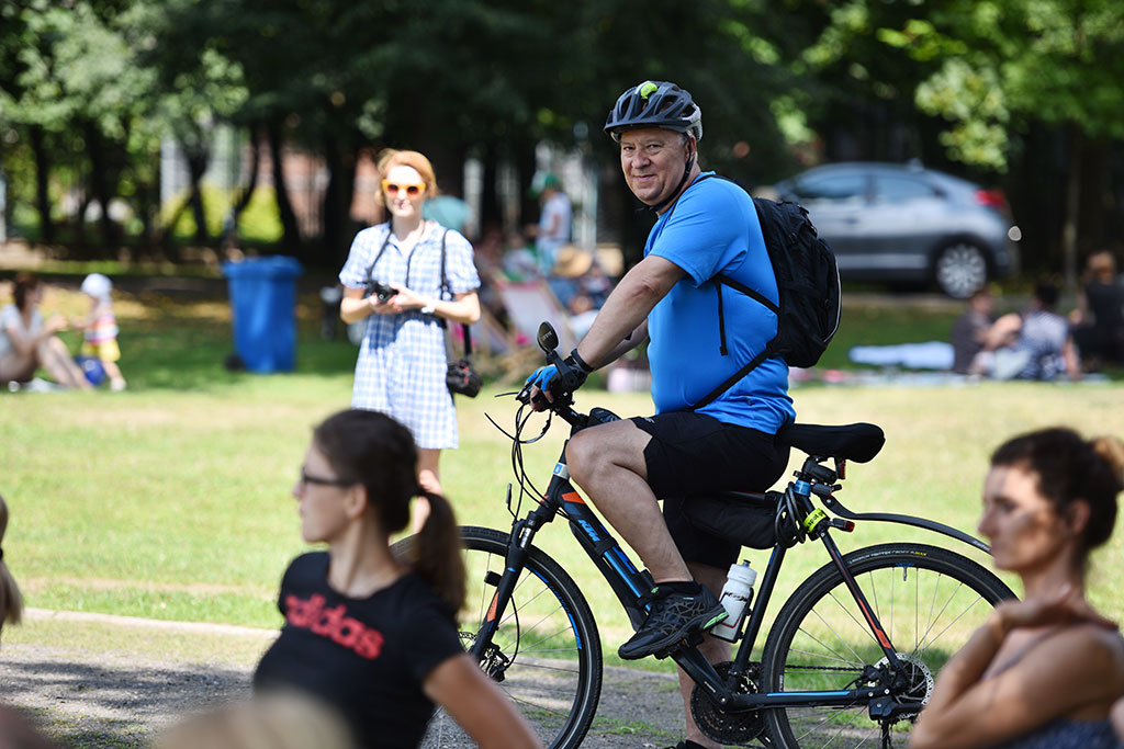 Niedzielny piknik na Polanie Angielskiej Parku Miejskiego