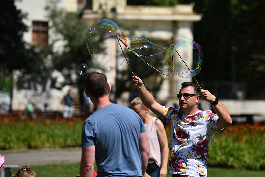 Niedzielny piknik na Polanie Angielskiej Parku Miejskiego