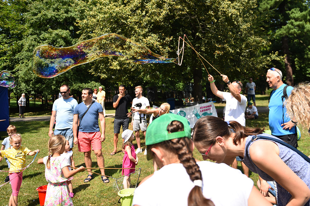 Niedzielny piknik na Polanie Angielskiej Parku Miejskiego