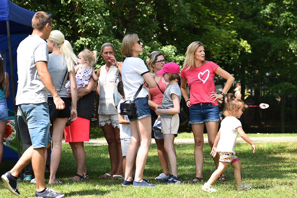 Niedzielny piknik na Polanie Angielskiej Parku Miejskiego
