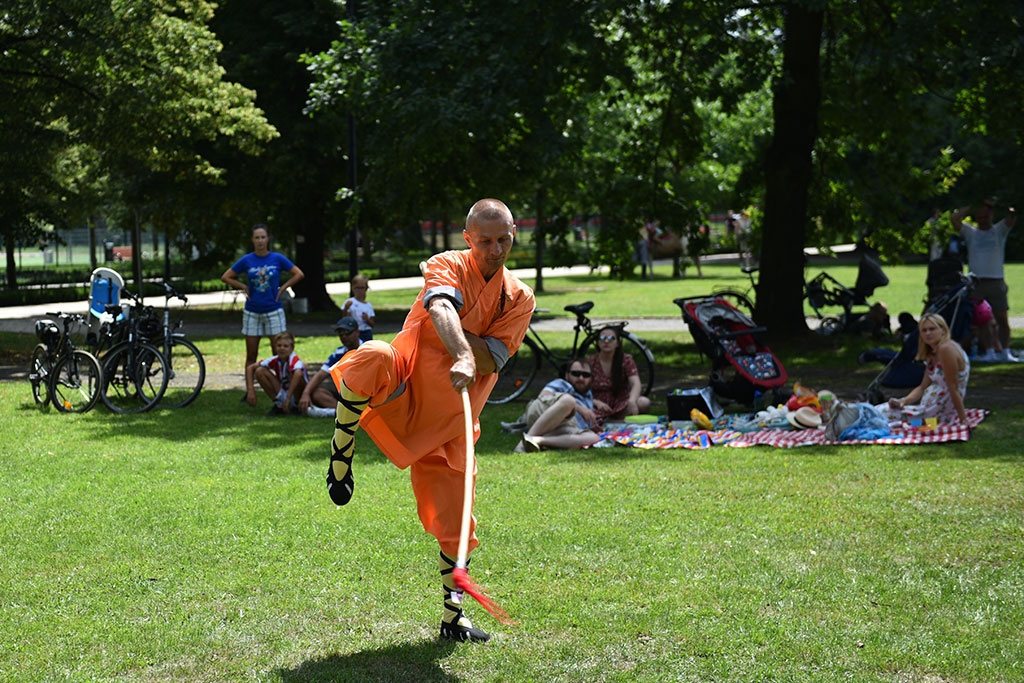 Niedzielny piknik na Polanie Angielskiej Parku Miejskiego