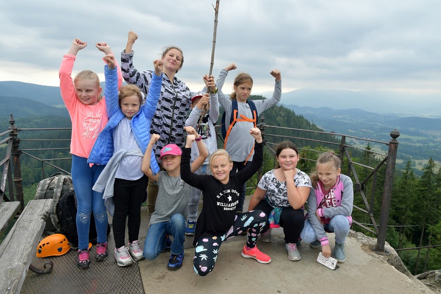 Dzieci z SDK Atrium zwiedzają Dolny Śląsk i bawią się