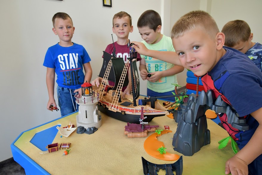 Dzieci z SDK Atrium zwiedzają Dolny Śląsk i bawią się
